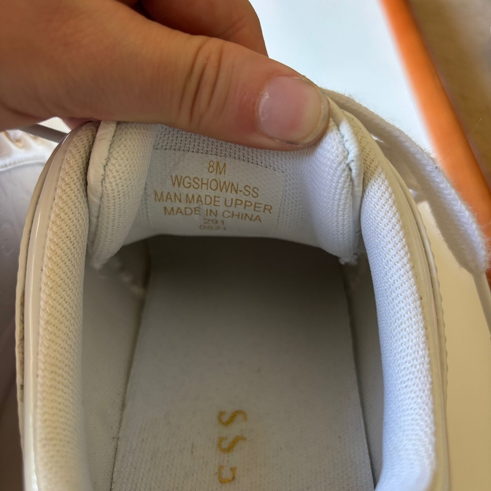 Guess White Sneakers with Gold Details - Picture 7 of 7
